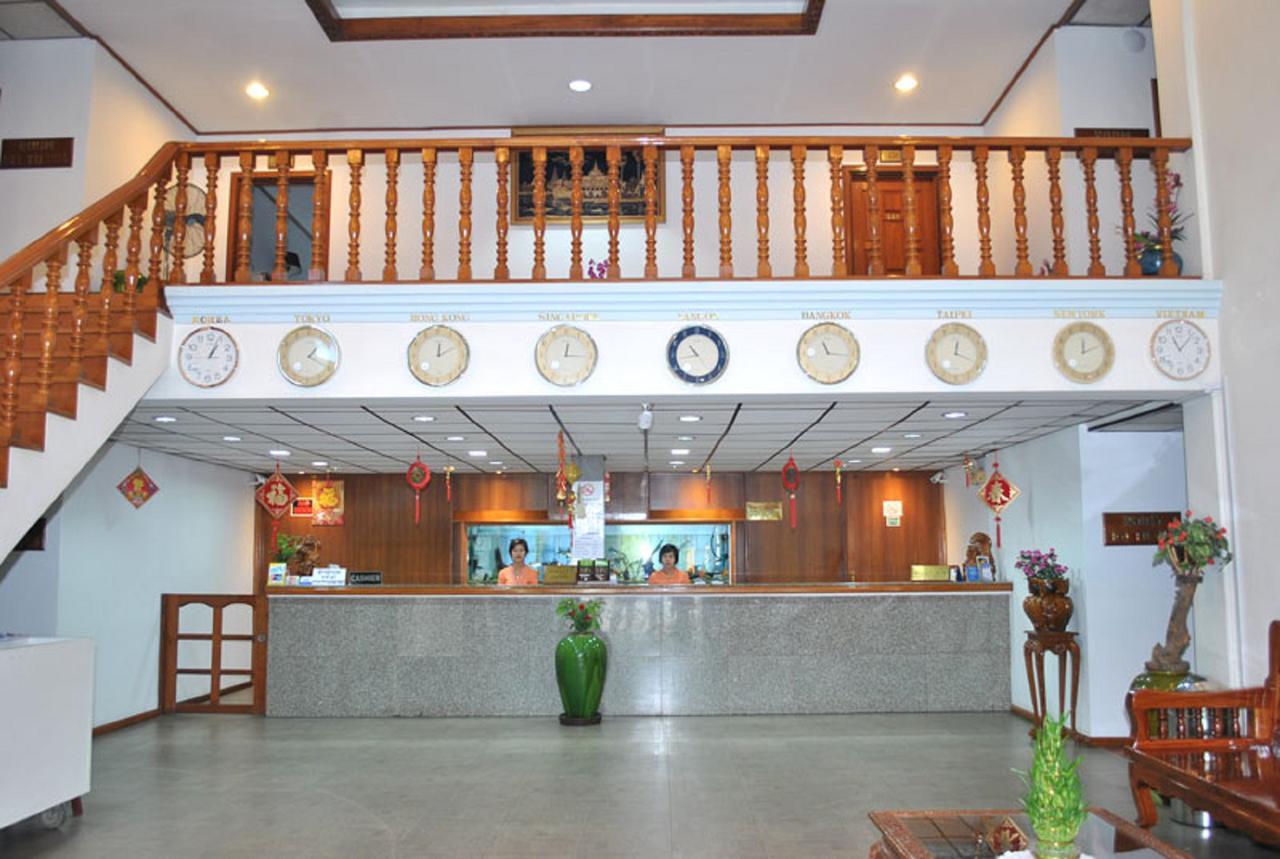 Myanmar Life Hotel Yangón Exterior foto